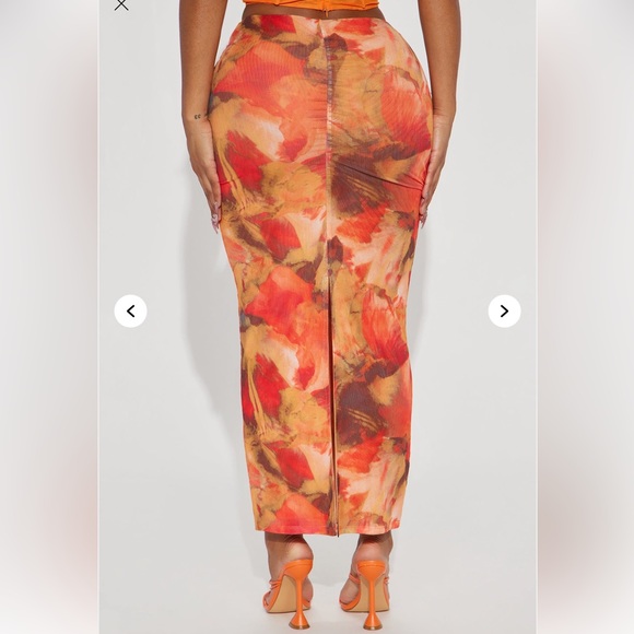 Fashion Nova Orange Abstract Maxi Skirt - Picture 1 of 4